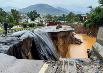 Jmu-Sgr NH, Mughal Road, Sinthan Road Closed; Restoration Work Underway: Officials