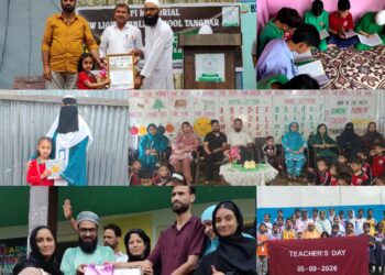 کرناہ ویلی کے اسکولوں میں یومِ اساتذہ کی تقریبات، اساتذہ کو خراجِ تحسین