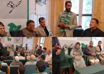 Karnah Youth Activists, Writers Join PDP in Presence of Mehbooba Mufti at Srinagar