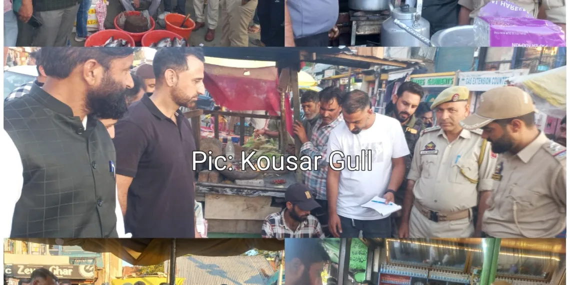 Kulgam Police Conducts Extensive Market Checking Drive in Qazigund