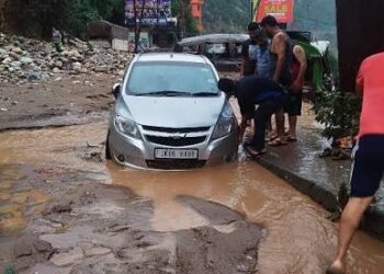 Heavy Rain Triggers Flash Floods in Doda’s Thathri; Houses, Shops, Vehicles Damaged, NH-244 Closed