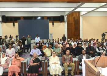 LG Manoj Sinha Honours ‘Nari Shakti’ with Lal Ded National Awards in Srinagar