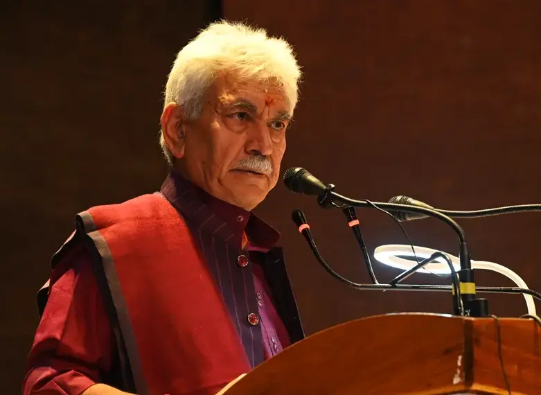 LG Sinha Calls for Bridging Urban-Rural Healthcare Gap, Puts Compassion at Heart of Medical Practice