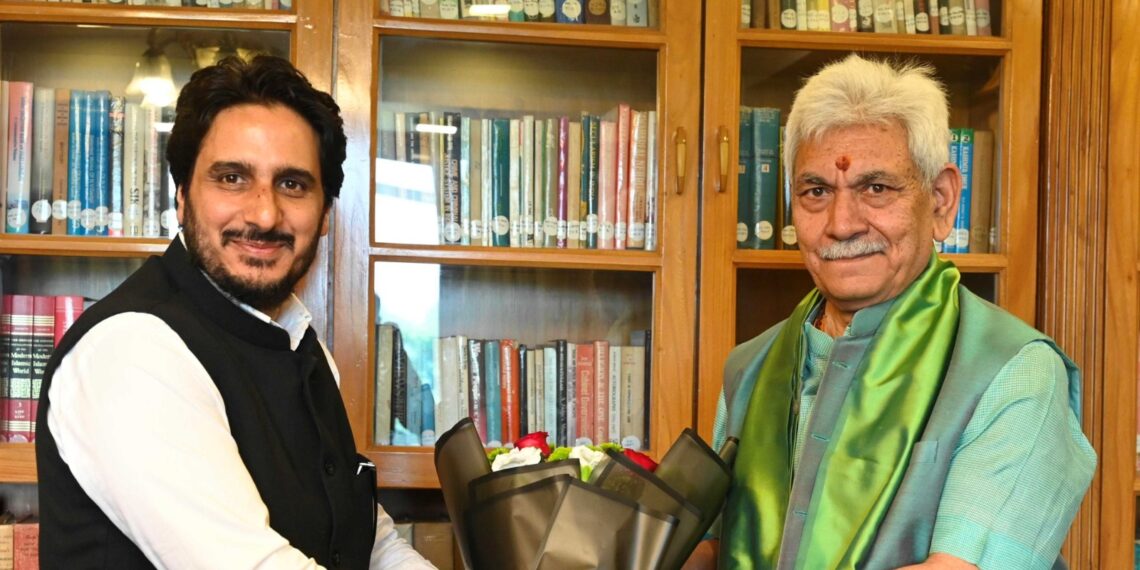 DDK Srinagar Director Calls on LG Manoj Sinha, Briefs Him on Awareness Campaigns
