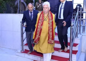 LG Manoj Sinha Pays Obeisance at Shri Mata Vaishno Devi Shrine