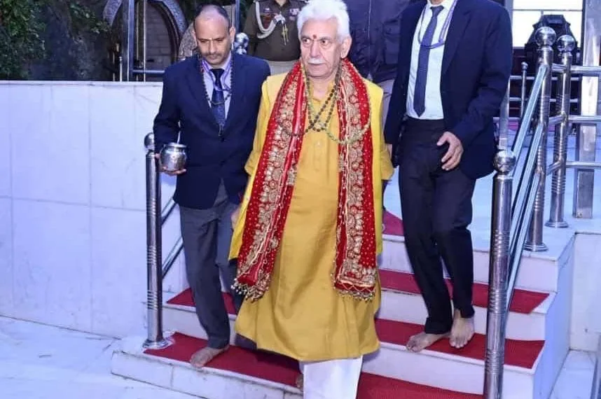 LG Manoj Sinha Pays Obeisance at Shri Mata Vaishno Devi Shrine