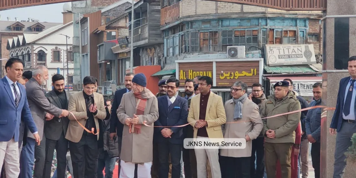 LG Manoj Sinha Opens Redeveloped Amira Kadal Pedestrian Bridge in Srinagar