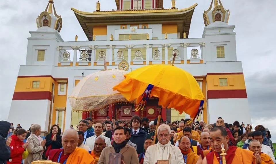 LG Manoj Sinha Departs from Russia with Lord Buddha’s Holy Relics