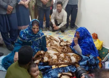 “Hope Ceasefire Holds, Govt Must Help Border Victims”: Mehbooba Mufti