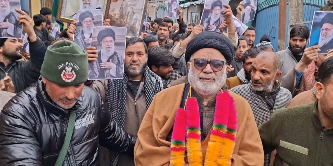 Thousands Participate in Rally on Birth Anniversary of Imam Mehdi (AS)