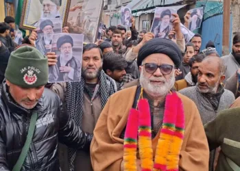 Thousands Participate in Rally on Birth Anniversary of Imam Mehdi (AS)