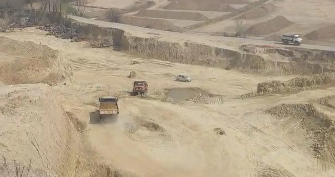 No Permission Granted, Illegal Mining Will Be Dealt With Strictly: DMO Budgam Amid Mounting Public Outcry