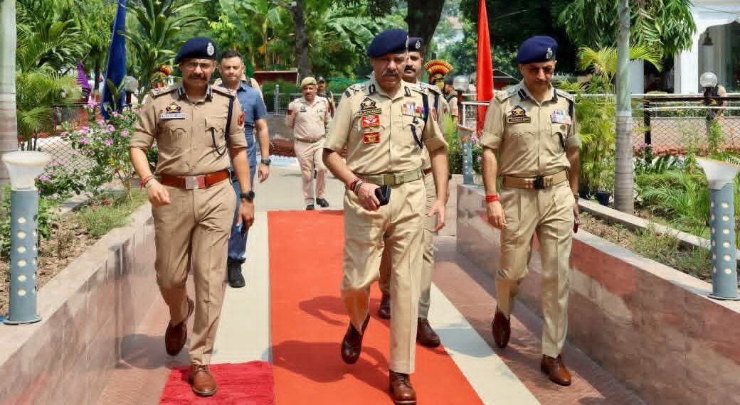 DGP Nalin Prabhat Reviews Security Grid, Operational Preparedness In Jammu