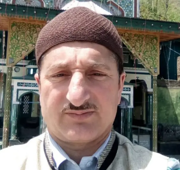 نزیر  جنیجو بارہ مولا  کشمیر  ۔۔۔مالی غربت اور ہماری حقیقت