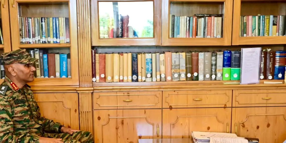 Northern Army Commander Calls on LG Manoj Sinha