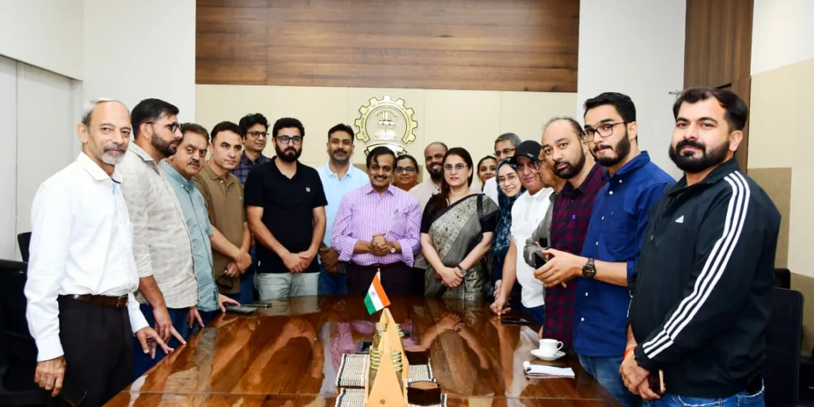 PIB J&K Media Delegation to Mumbai Visits IIT Bombay and Department of Atomic Energy