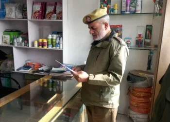 Srinagar Police Launches Major Crackdown, Intensifies Inspection of Chemical & Fertilizer Shops Across City