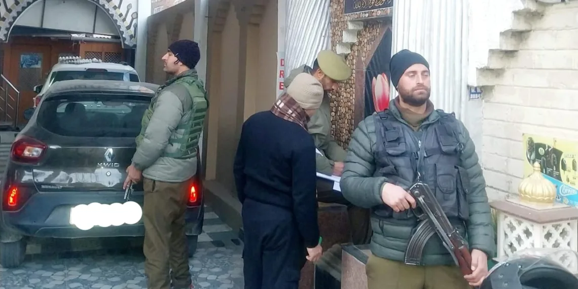Srinagar Police Intensified Drive Against Unregistered Homestays, Hotels Face Police Action