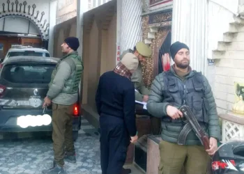 Srinagar Police Intensified Drive Against Unregistered Homestays, Hotels Face Police Action