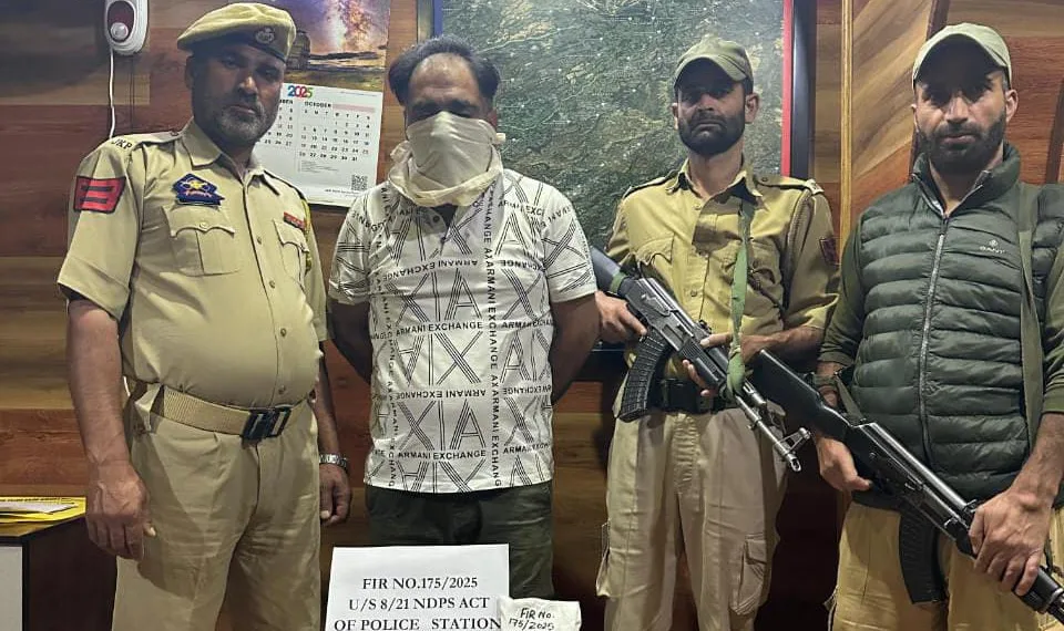 Budgam Police Arrest Drug Peddler; Contraband and Vehicle Seized