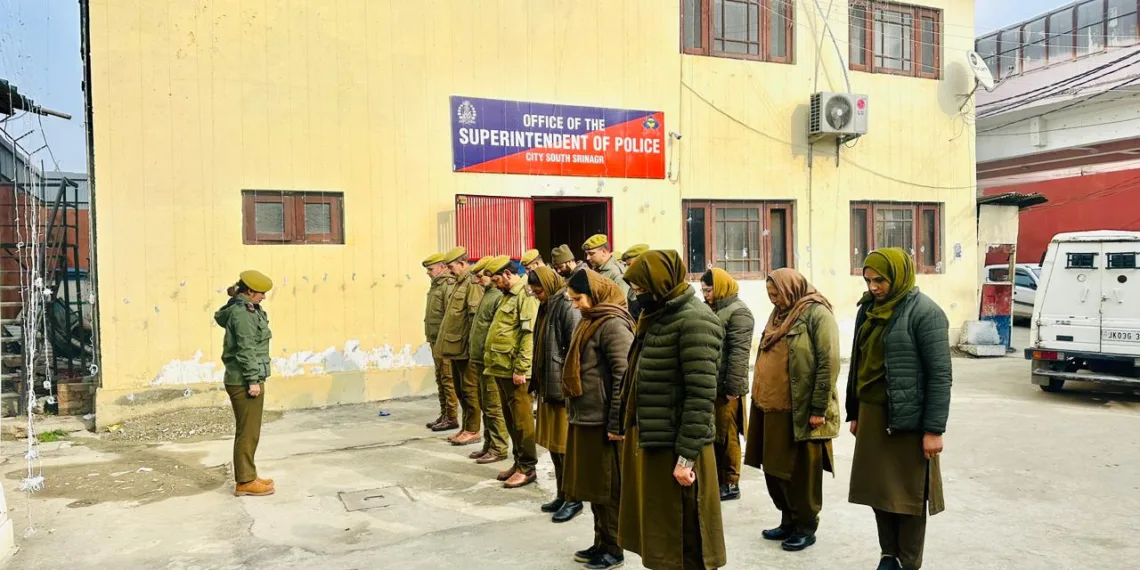 Srinagar Police Observes Silence In Honour Of Martyrs’ Day Across All District Police Establishments