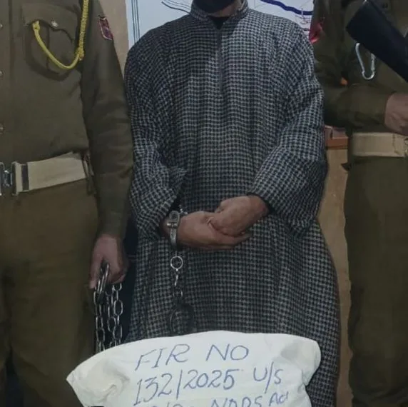Sopore Police Apprehend Drug Peddler; Charas Powder Seized at Hibdangerpora Crossing