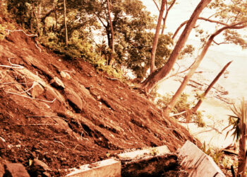 Inclement Weather and Risk of Landslide Snaps Mughal Road connectivity