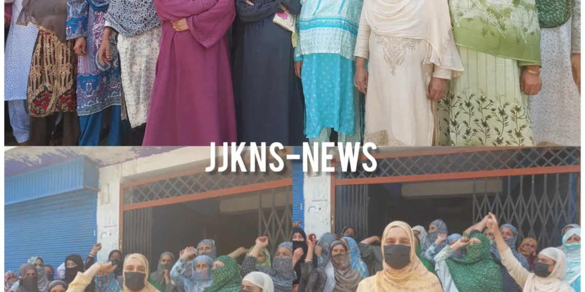 Mid-Day Meal Cooks in Dangerpora Protest Over Unpaid Wages, Demand Hike in Honorarium