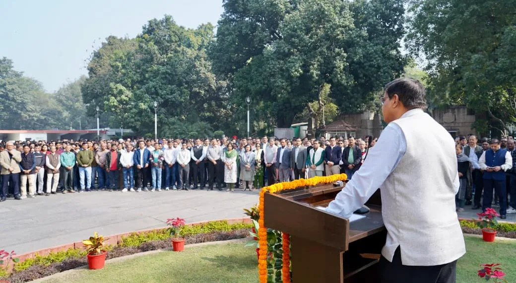 NORTHERN RAILWAY CELEBRATES CONSTITUTION DAY WITH PLEDGE CEREMONY