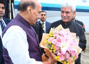 Defence Minister Rajnath Singh Arrives in Srinagar, Leaves for Drass to Attend Kargil Vijay Diwas Celebrations