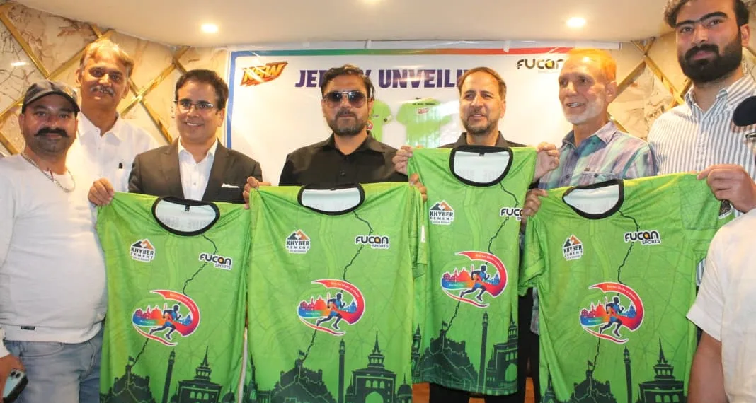 ‘Run for ShahreKhaas’ Returns After Decade as Satish Sharma, Tanvir Sadiq Unveil Khyber Run 2026 Jersey