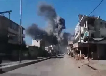 Russian airstrikes target Syrian rebels in Idlib and Hama