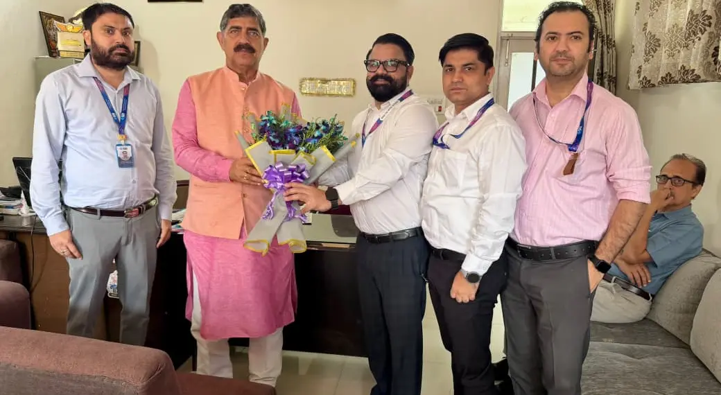 SBIOA Jammu Module Seeks MP Jugal Kishore Sharma’s Intervention for Early Implementation of Five-Day Banking