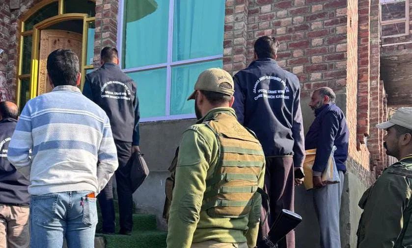 Crime Branch Conducts Raids in Awantipora and Kulgam in Job Fraud Case