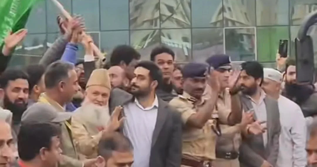 Srinagar Flags Off First Haj 2026 Convoy, Administration Assures Smooth and Safe Pilgrimage