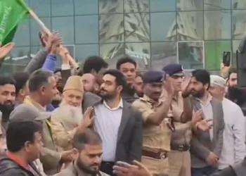 Srinagar Flags Off First Haj 2026 Convoy, Administration Assures Smooth and Safe Pilgrimage