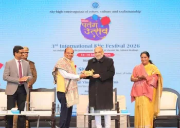 Artists, Farmers and Citizens Unite in Celebration of Festivals, Kite Flying, and National Pride: HM Amit Shah