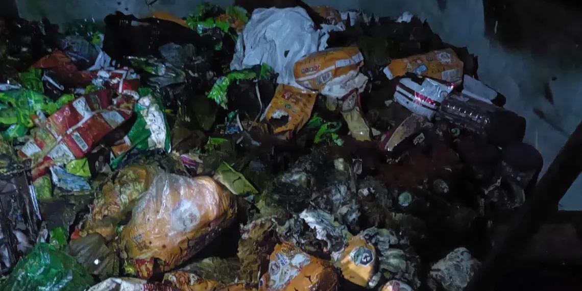 Shop Gutted in Yaripora Kulgam Fire incident