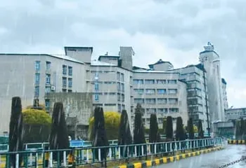 SKIMS Sets New Benchmark in J&K with Landmark Scar-Free Thyroid Surgery