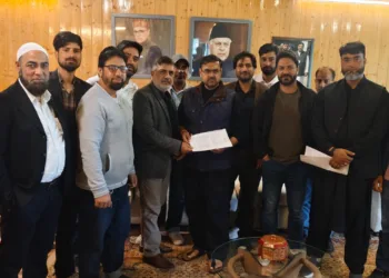 JK Solar Association Meets Minister Science and Technology Satish Sharma Push for Rooftop Solar Expansion Across J&K