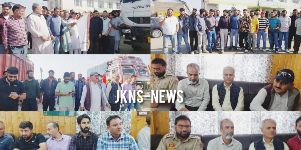 Govt Deploys Trucks to Ensure Smooth Apple Transport from Sopore Fruit Mandi
