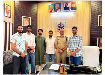 J&K Students Association Delegation Meets SP Dehradun, Seeks Measures to Ensure Safety of Kashmiri Students, Shawl Sellers