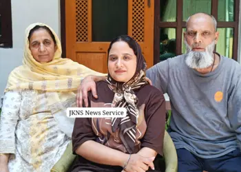 First Batch of 9 Kashmiri Students Return from Iran