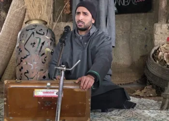 Meet Suhail Rashid: The Musical Sensation of Kashmir Championing Kashmiri Language and Sufi Heritage