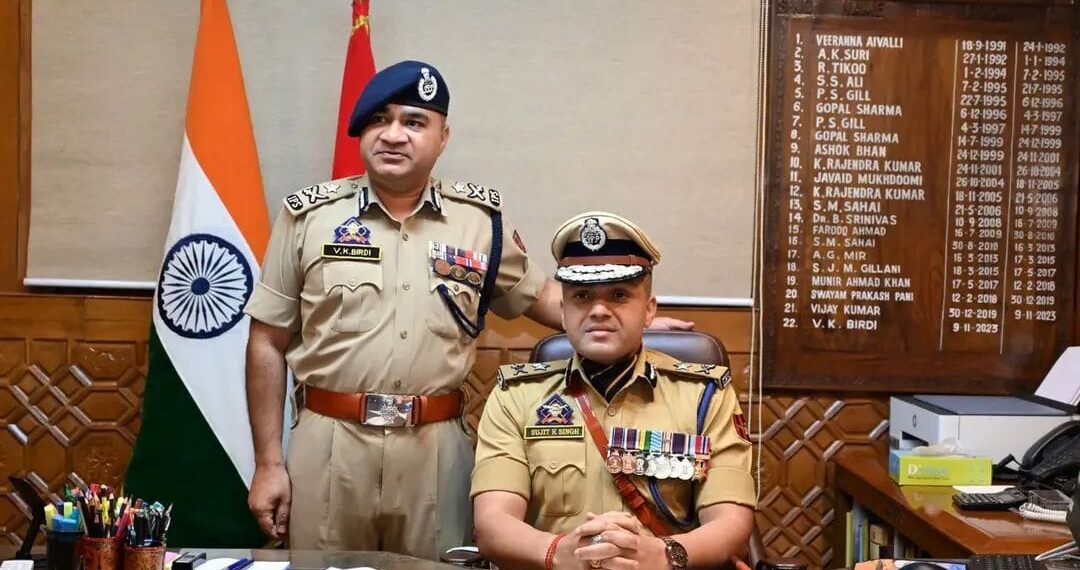 Sujit Kumar Singh Takes Charge of New IGP Kashmir Zone