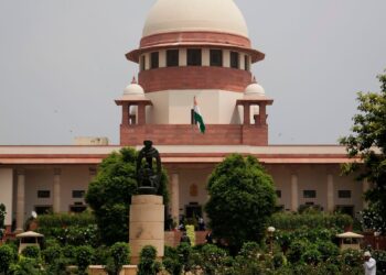 SC issues notice to Centre, EC on fresh plea against freebies culture