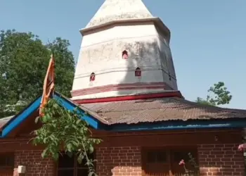 Budgam Muslim Man Tends Hindu Temple for Decades, Symbol of Enduring Brotherhood