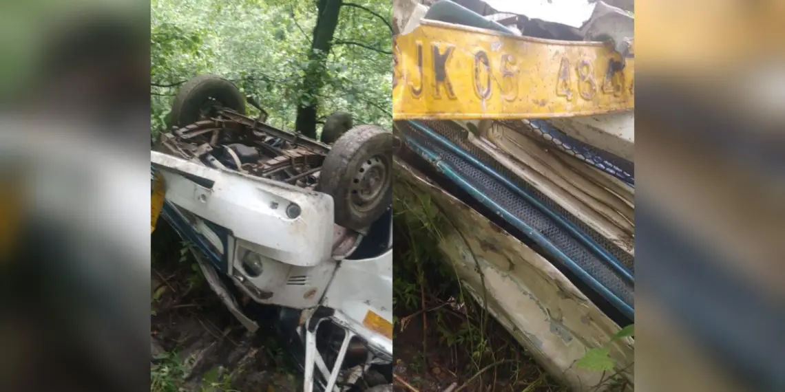 4 Dead, 17 Injured as Tempo Traveller Plunges into Gorge in Ponda Doda