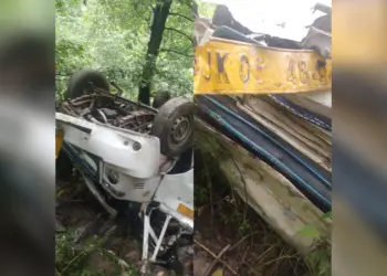 4 Dead, 17 Injured as Tempo Traveller Plunges into Gorge in Ponda Doda