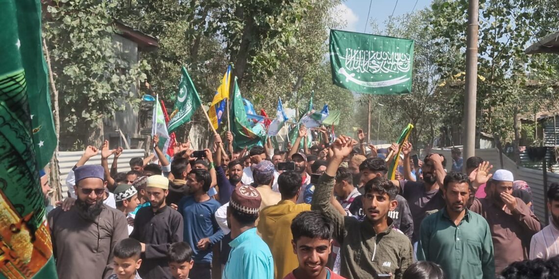 Thousands Attend Milad-un-Nabi Rally in Mukdamyari, Bandipora